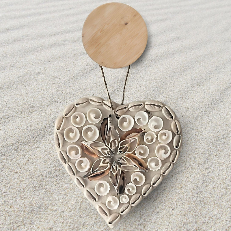 STARLIGHT HEART: Shell Decor