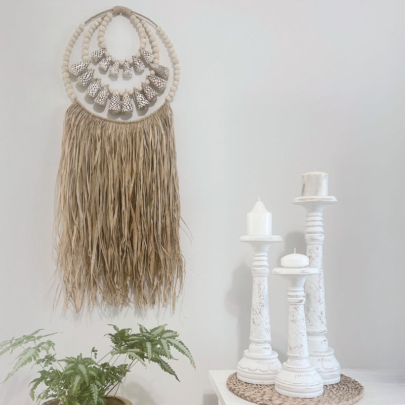 TAHITI SANDS : Shell and Raffia Wall Hanging Decor